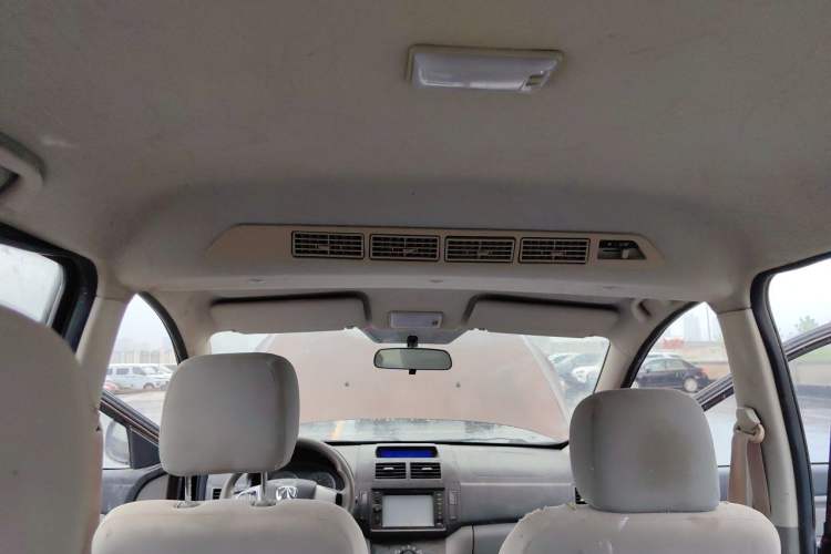 Used BAIC Weiwang M20 2017 1.5L M20S Basic Version DAM15DL Headliner