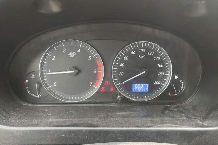 Used BAIC Weiwang M20 2017 1.5L M20S Basic Version DAM15DL Instrument Cluster