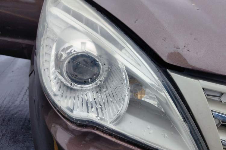 Used BAIC Weiwang M20 2017 1.5L M20S Basic Version DAM15DL Right Front Headlight