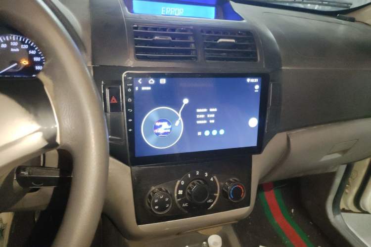 Used BAIC Weiwang M20 2017 1.5L M20S Basic Version DAM15DL Audio And AC Panel