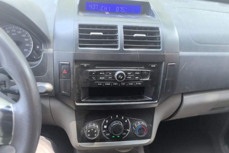Used BAIC Weiwang M20  Audio And AC Panel