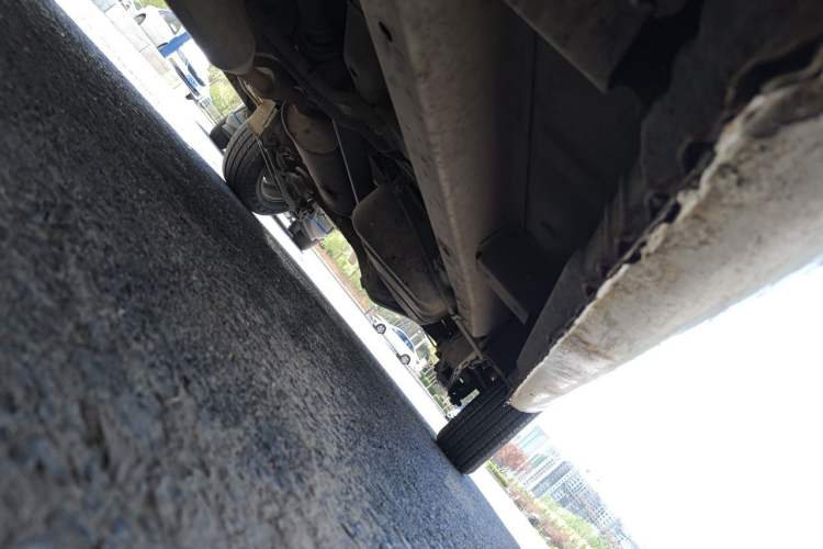Used BAIC Weiwang M20 2017 1.5L M20S Basic Version DAM15DL Chassis Front Left