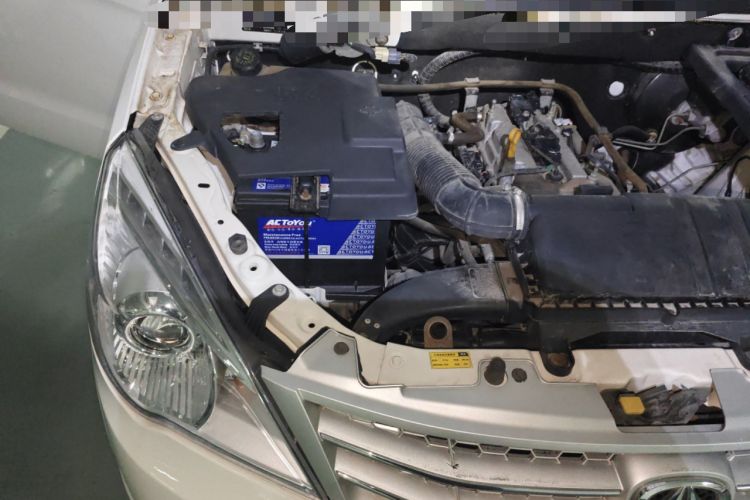 Used BAIC Weiwang M20 2017 1.5L M20S Basic Version DAM15DL Engine Bay Right