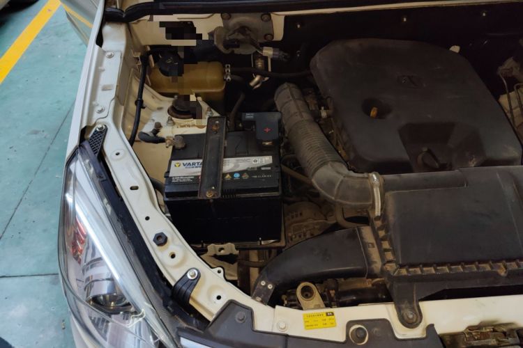 Used BAIC Weiwang M20 2017 1.5L M20S Basic Version DAM15DL Engine Bay Right