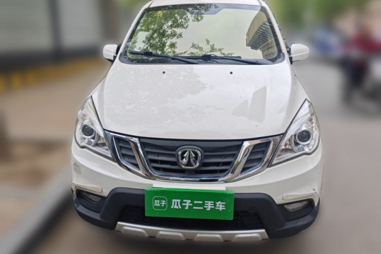 Used BAIC Weiwang M20 2017 1.5L M20S Basic Version DAM15DL Front