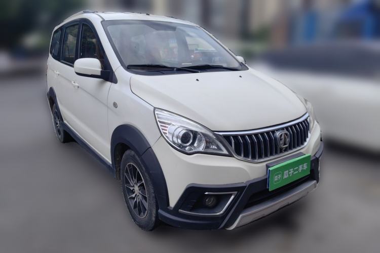 Used BAIC Weiwang M20 2017 1.5L M20S Basic Version DAM15DL Front Right 45 Deg