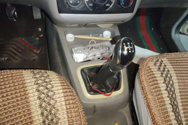Used BAIC Weiwang M20 2017 1.5L M20S Basic Version DAM15DL Gear Lever