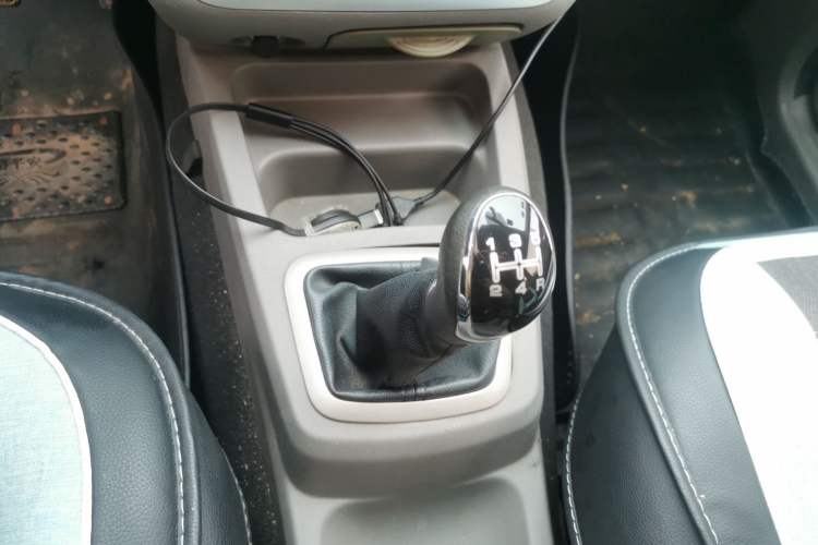 Used BAIC Weiwang M20 2017 1.5L M20S Basic Version DAM15DL Gear Lever