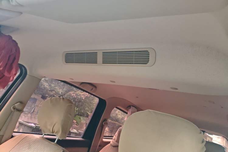 Used BAIC Weiwang M20 2017 1.5L M20S Basic Version DAM15DL Headliner