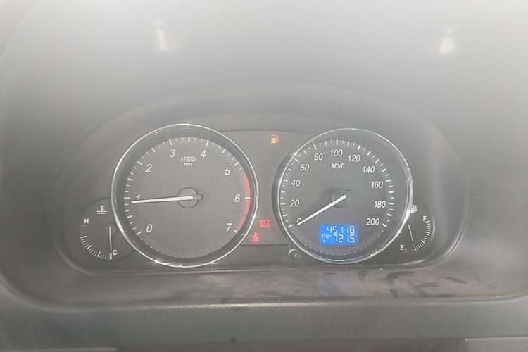Used BAIC Weiwang M20 2017 1.5L M20S Basic Version DAM15DL Instrument Cluster
