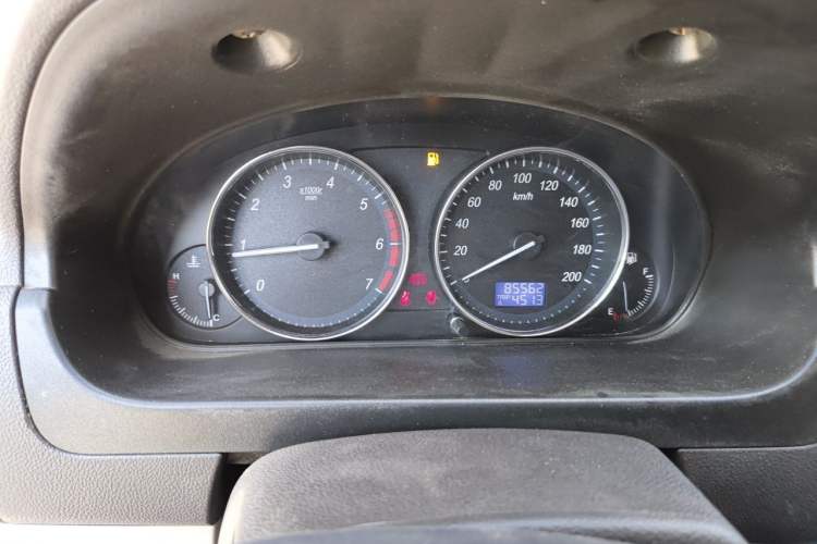 Used BAIC Weiwang M20 2017 1.5L M20S Basic Version DAM15DL Instrument Cluster