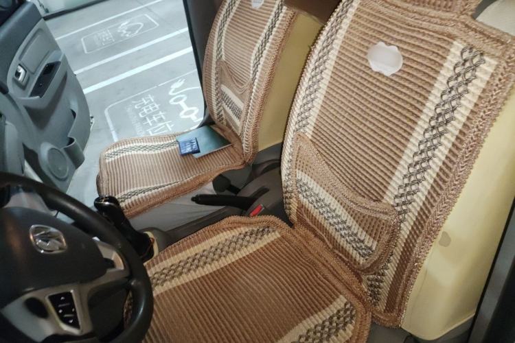 Used BAIC Weiwang M20 2017 1.5L M20S Basic Version DAM15DL Left Front Seat