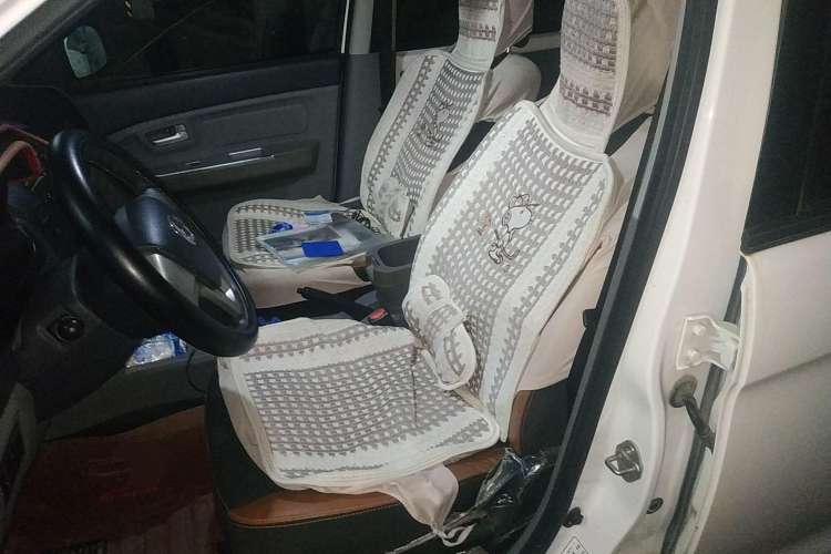 Used BAIC Weiwang M20 2017 1.5L M20S Basic Version DAM15DL Left Front Seat