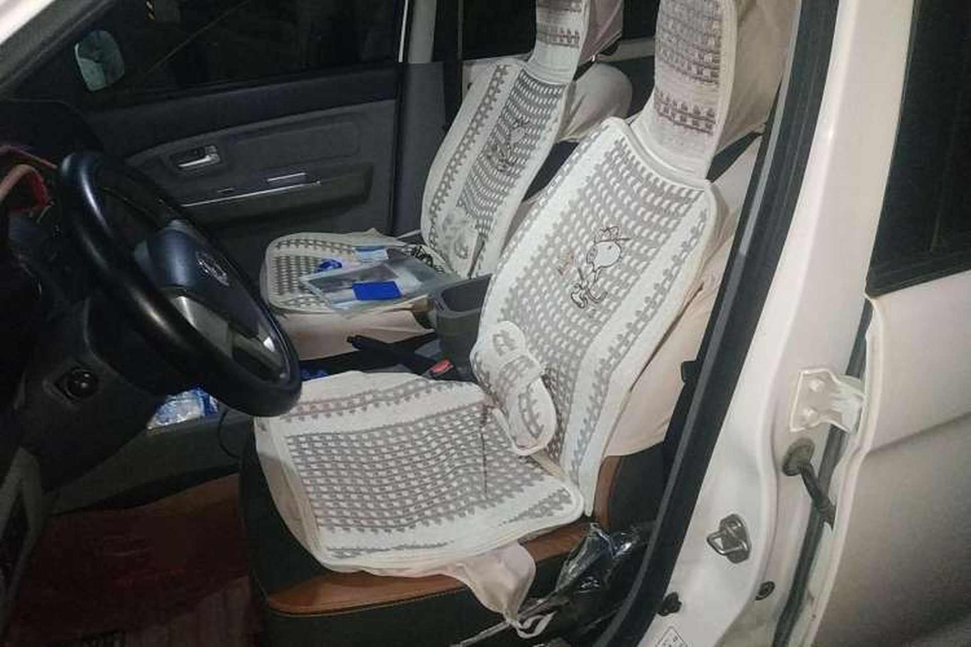 Used BAIC Weiwang M20 2017 1.5L M20S Basic Version DAM15DL Left Front Seat