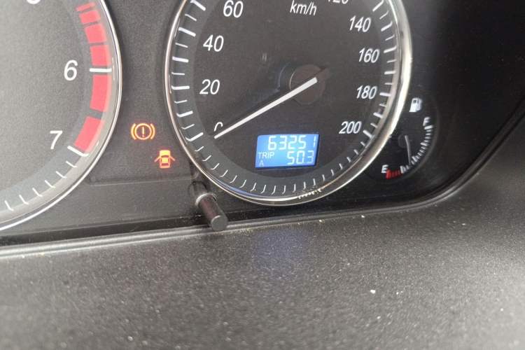 Used BAIC Weiwang M20 2017 1.5L M20S Basic Version DAM15DL Odometer Close Up