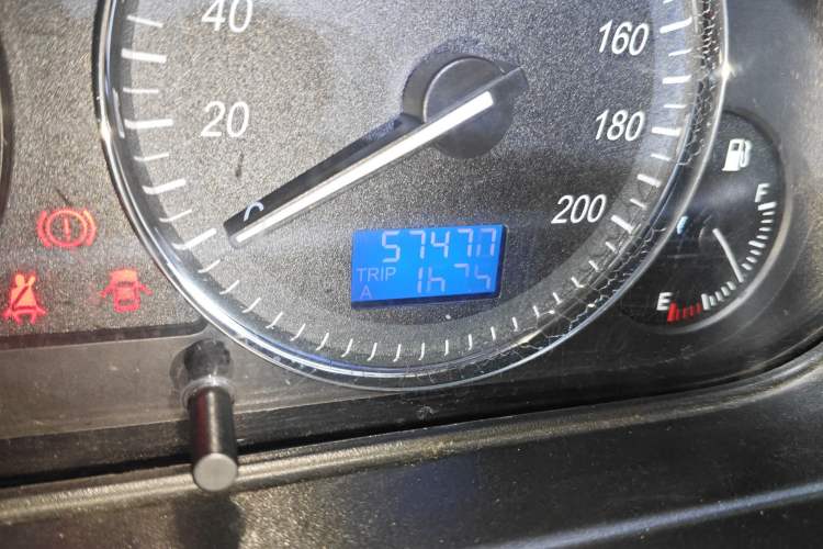 Used BAIC Weiwang M20 2017 1.5L M20S Basic Version DAM15DL Odometer Close Up