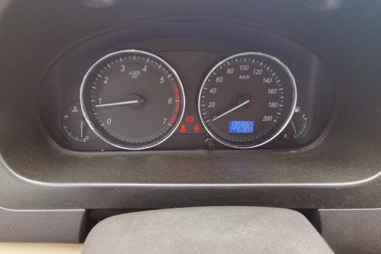 Used BAIC Weiwang M20 2017 1.5L M20S Basic Version DAM15DL Odometer Close Up