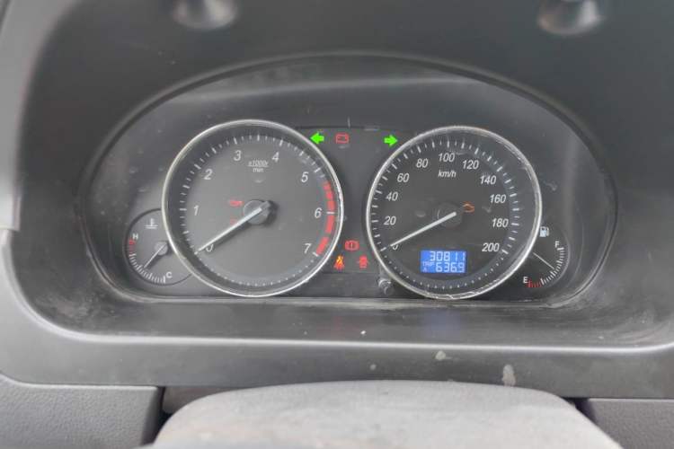 Used BAIC Weiwang M20 2017 1.5L M20S Basic Version DAM15DL Odometer Close Up