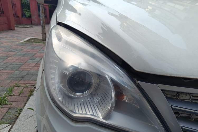 Used BAIC Weiwang M20 2017 1.5L M20S Basic Version DAM15DL Right Front Headlight
