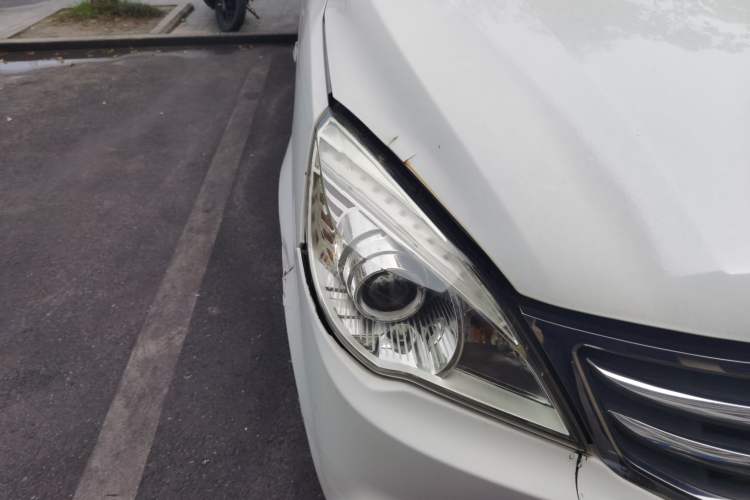Used BAIC Weiwang M20 2017 1.5L M20S Basic Version DAM15DL Right Front Headlight