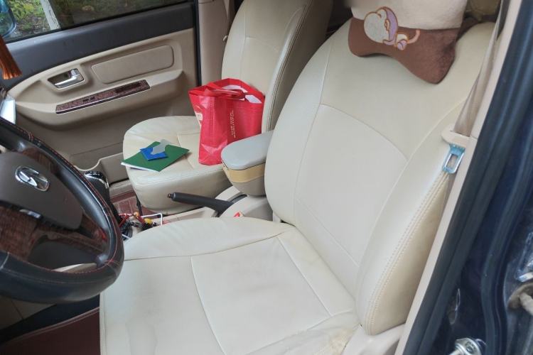 Used BAIC Weiwang M30 2015 1.5L Comfort version DAM15 Left Front Seat