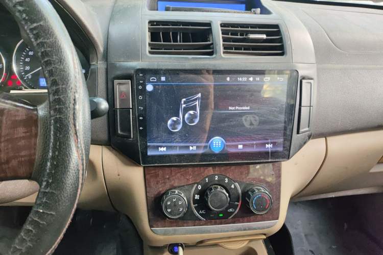 Used BAIC Weiwang M30 2015 1.5L Basic Version DAM15 Audio And AC Panel