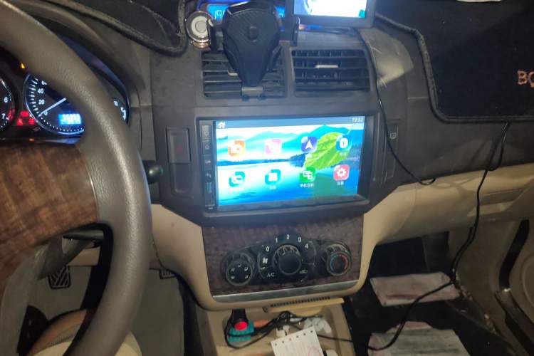 Used BAIC Weiwang M30 2015 1.5L Comfort Version BJ415B Audio And AC Panel