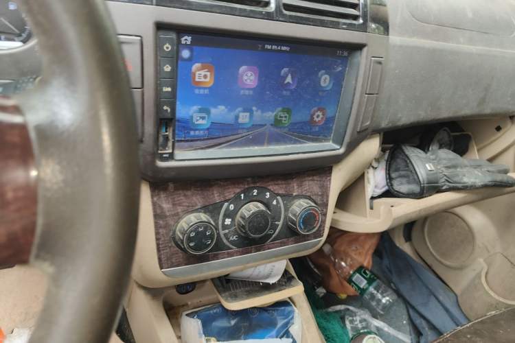Used BAIC Weiwang M30 2015 1.5L Basic Version DAM15 Audio And AC Panel