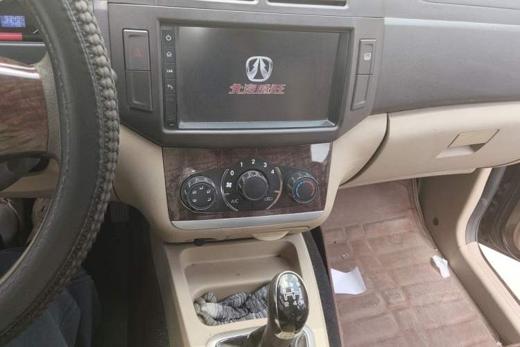 Used BAIC Weiwang M30 2015 1.5L Basic Version DAM15 Audio And AC Panel