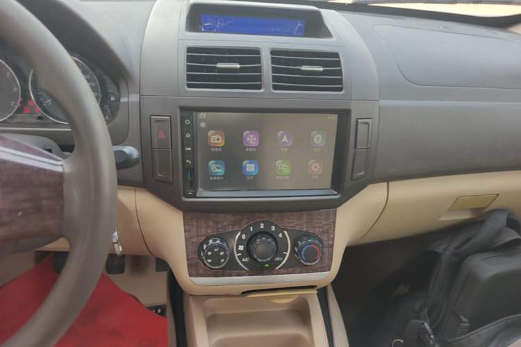 Used BAIC Weiwang M30 2015 1.5L Basic Version DAM15 Audio And AC Panel