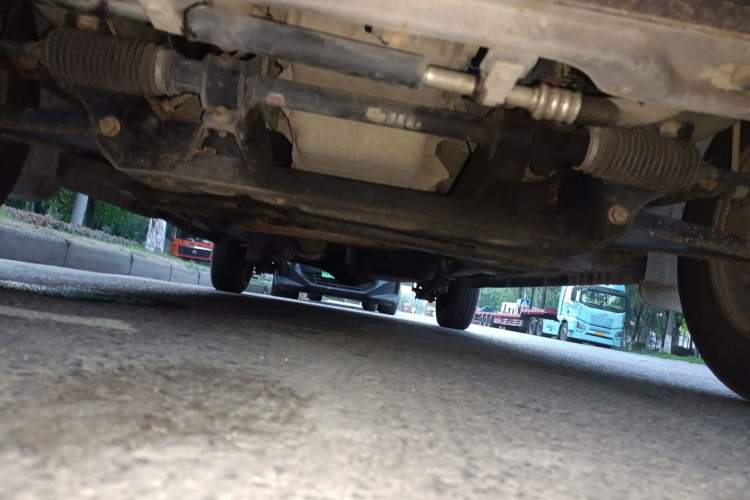 Used BAIC Weiwang M30 2015 1.5L Comfort version DAM15 Chassis Front