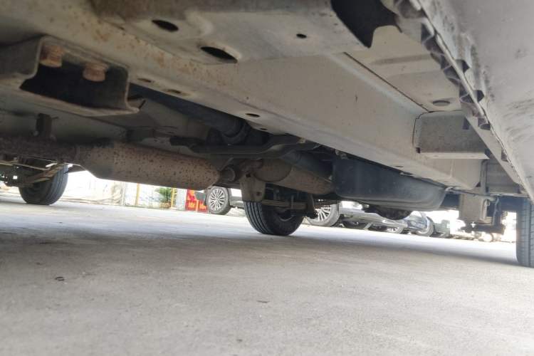 Used BAIC Weiwang M30 2015 1.5L Basic Version DAM15 Chassis Front Left
