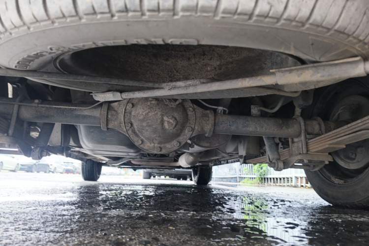Used BAIC Weiwang M30 2015 1.5L Basic Version DAM15 Chassis Rear