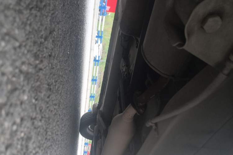Used BAIC Weiwang M30 2015 1.5L Basic Version DAM15 Chassis Rear Right