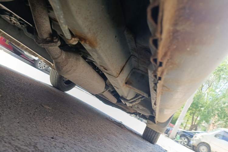 Used BAIC Weiwang M30 2015 1.5L Basic Version DAM15 Chassis Rear Right