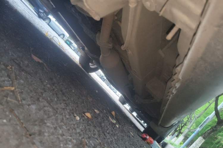 Used BAIC Weiwang M30 2015 1.5L Comfort version DAM15 Chassis Rear Right