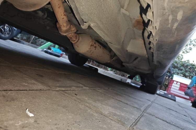 Used BAIC Weiwang M30 2015 1.5L Basic Version DAM15 Chassis Rear Right