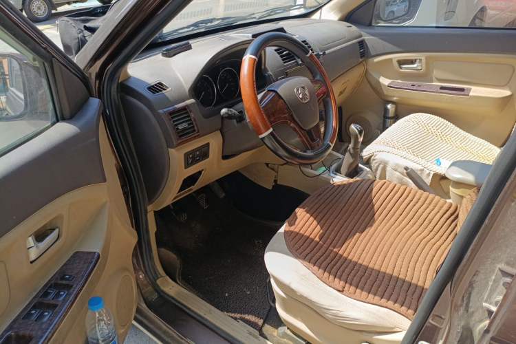 Used BAIC Weiwang M30 2015 1.5L Basic Version DAM15 Driver Seat