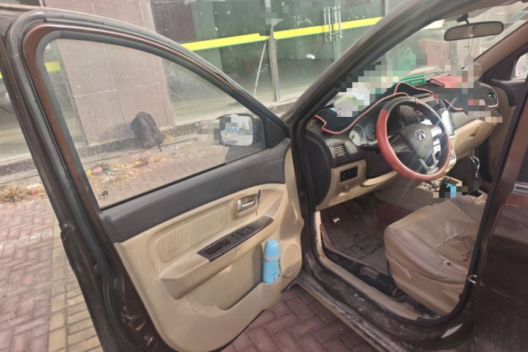 Used BAIC Weiwang M30 2015 1.5L Basic Version DAM15 Driver Seat