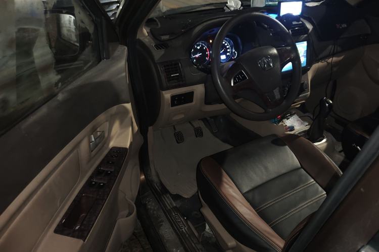 Used BAIC Weiwang M30 2015 1.5L Comfort Version BJ415B Driver Seat