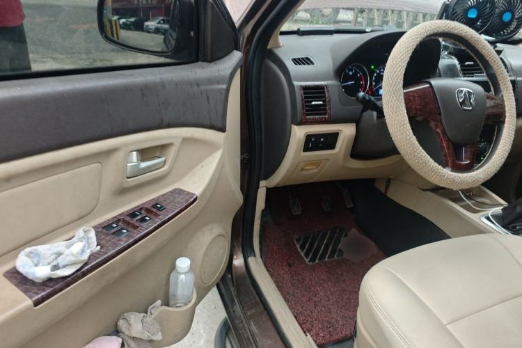 Used BAIC Weiwang M30 2015 1.5L Basic Version DAM15 Driver Seat