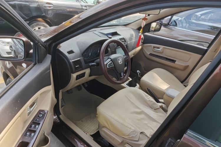 Used BAIC Weiwang M30 2015 1.5L Comfort version DAM15 Driver Seat