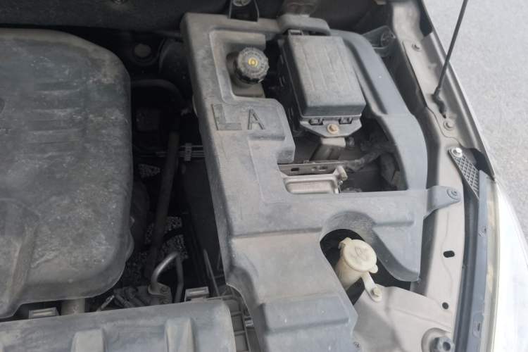 Used BAIC Weiwang M30 2015 1.5L Basic Version DAM15 Engine Bay Left