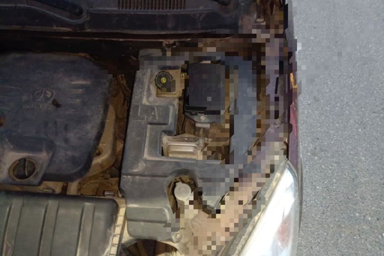 Used BAIC Weiwang M30 2015 1.5L Comfort version DAM15 Engine Bay Left