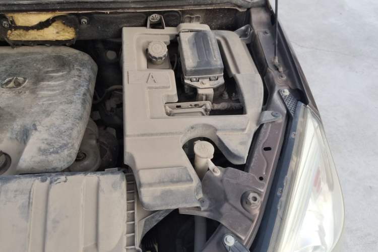 Used BAIC Weiwang M30 2015 1.5L Basic Version DAM15 Engine Bay Left