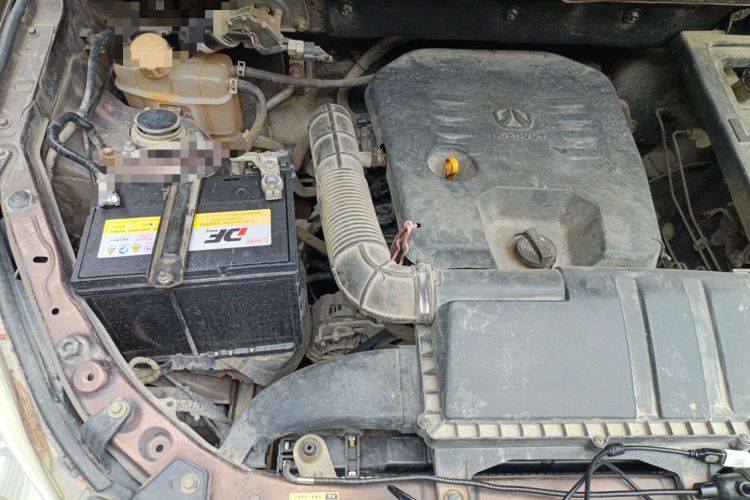 Used BAIC Weiwang M30 2015 1.5L Comfort Version BJ415B Engine Bay Right