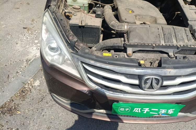 Used BAIC Weiwang M30 2015 1.5L Basic Version DAM15 Engine Bay Right