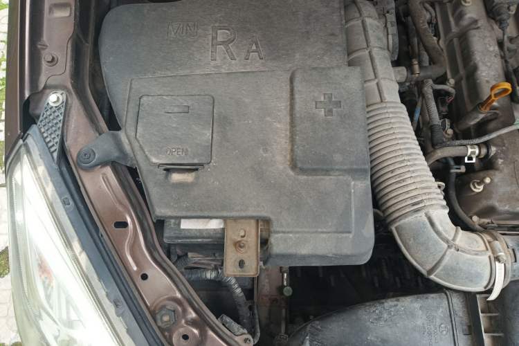 Used BAIC Weiwang M30 2015 1.5L Basic Version DAM15 Engine Bay Right