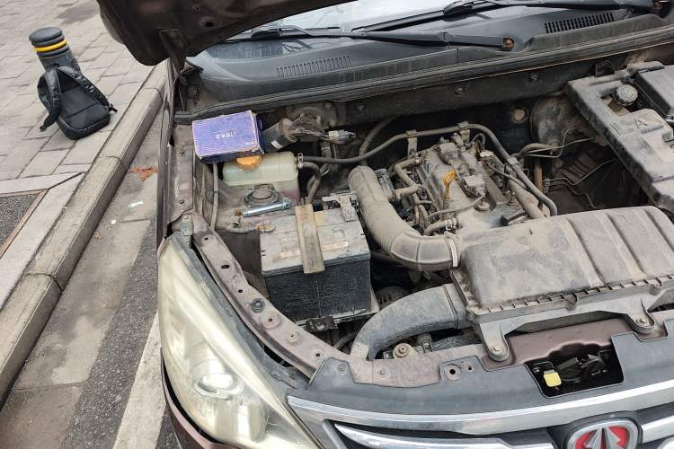 Used BAIC Weiwang M30 2015 1.5L Basic Version DAM15 Engine Bay Right