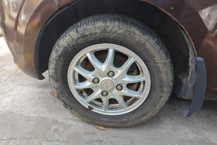 Used BAIC Weiwang M30 2015 1.5L Comfort version DAM15 Exterior 4